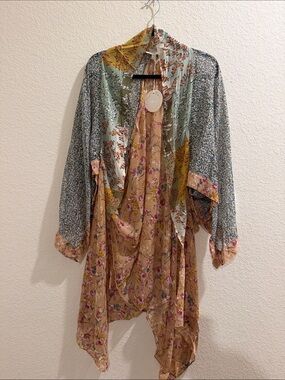 42. NWTS Umgee Kimono